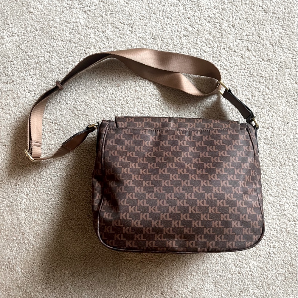 🤎✨ Karl Lagerfeld Paris Monogram Crossbody Bag ✨🤎 *cross-listed* - Picture 3 of 9